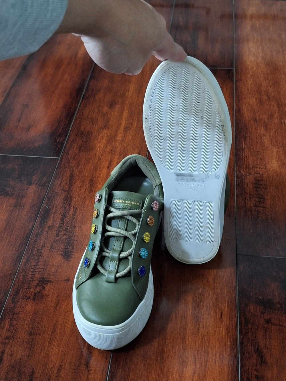 Kurt Geiger Liviah Love Platform Sneakers Green Crystal US 5 EU 35 - Picture 8 of 8